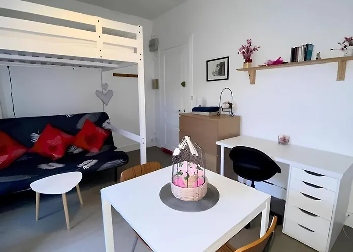 Apartment Descamps